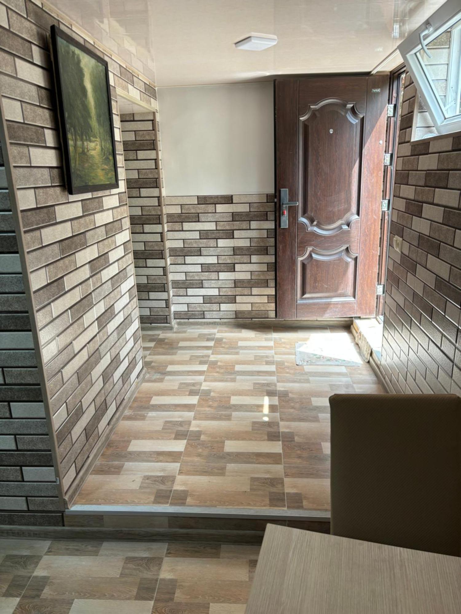 Downtown Guest House Kutaisi Ngoại thất bức ảnh